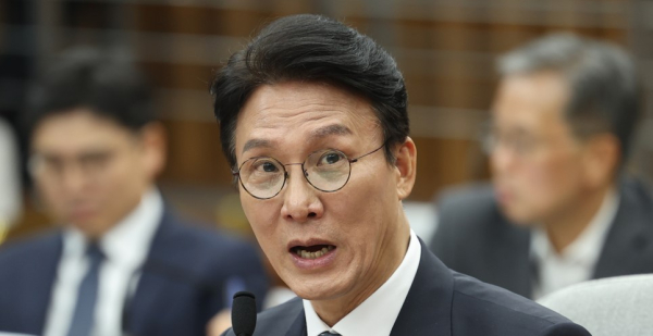 김민석 국무총리 후보자가 24일 서울 여의도 국회에서 열린 인사청문회에서 의원질의에 답변하고 있다. /사진=연합뉴스