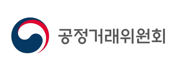 공정거래위원회가 가습기살균제 사건과 관련, 독성물질 함유 사실을 은폐한 애경산업과 SK케미칼의 시정명령 불이행에 대해 추가 제재 절차에 착수했다 / 로고=공정위