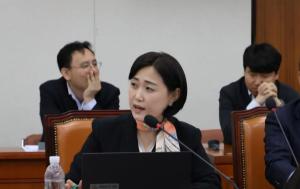 백승아 민주당 의원 “AI디지털교과서 가입 어렵고 활용도 안돼”