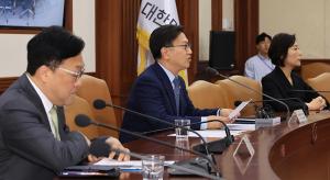 김범석 장관 직무대행 "대내외 불확실성 지속…연준 금리동결 따른 시장 동향 면밀 점검"