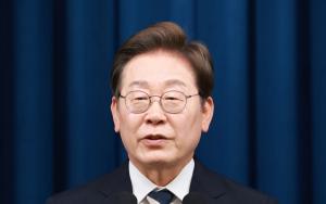 이재명 대통령, 용산 대통령실 첫 출근 “아무것도 없어...무덤같다”
