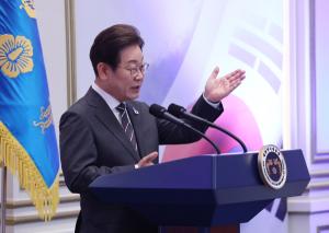 이재명 대통령 국정지지율 60% 근접...3주 연속 상승세 [리얼미터]