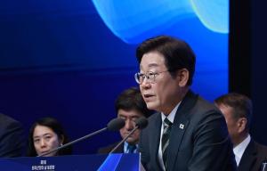 이재명 대통령 국정 지지율 65%...취임 후 꾸준한 상승세